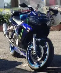 Yamaha r62