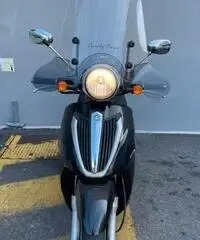 Piaggio carnaby cruiser 300