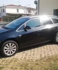 OPEL Astra - 2013