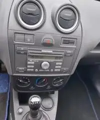 Ford Fiesta 1.4 TDCi 5p. Titanium