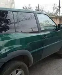 NISSAN Terrano II - 2001