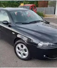 Alfa Romeo 147 1.9 JTD (120) 5 porte Distinctive,