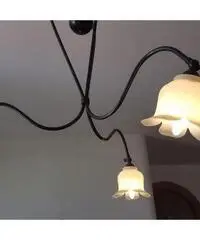 Lampadario a tre luci