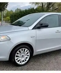 Lancia Ypsilon GPL