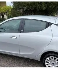 Lancia Ypsilon GPL