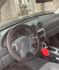 Jeep Cherokee 2.8 automatica