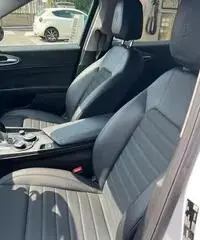 Alfa romeo giulia 180 cv at8