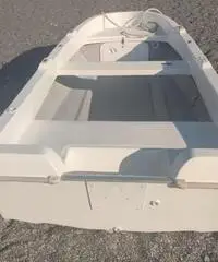 Barca da diporto m.3,70 + motore Mercury cv7