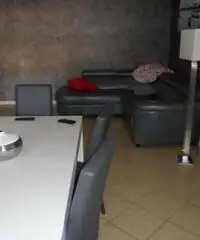 APPARTAMENTO CON TERRAZZO - Latina