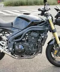 Triumph Speed Triple 1050