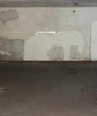 Ampio posto auto per macchine di dimensioni medio/grandi