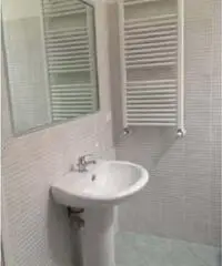 CAVAION V.SE - BILOCALE ARREDATO AL PIANO PRIMO - Verona