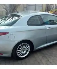 Alfa Romeo GT 1.9 JTDM 16V Distinctive